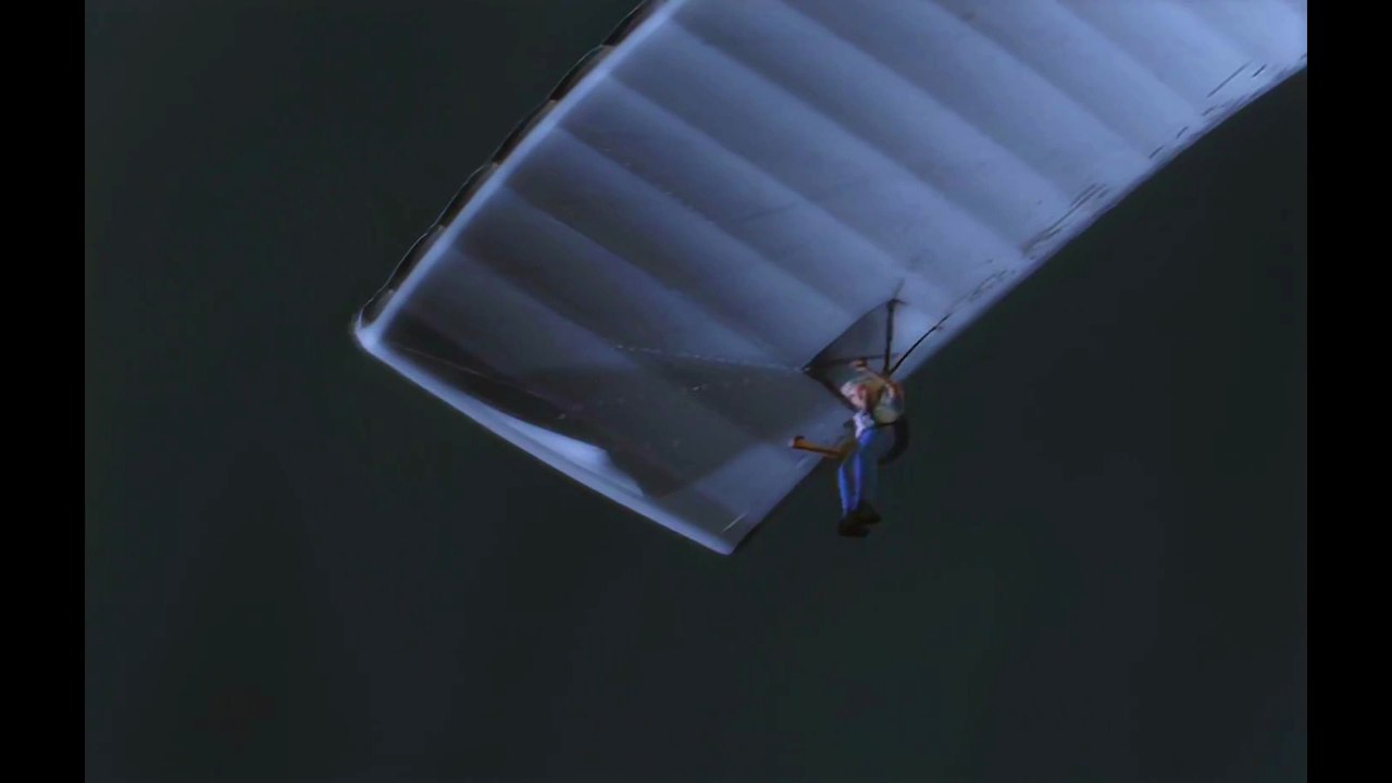 Parasite Eve - parachute cutscene