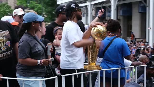 New York Knicks - Jalen Brunson et les Knicks ont fêté leur sacre dans une ambiance de folie !