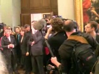 La Reine Paola de Belgique au Musée du Louvre 10-04-2008