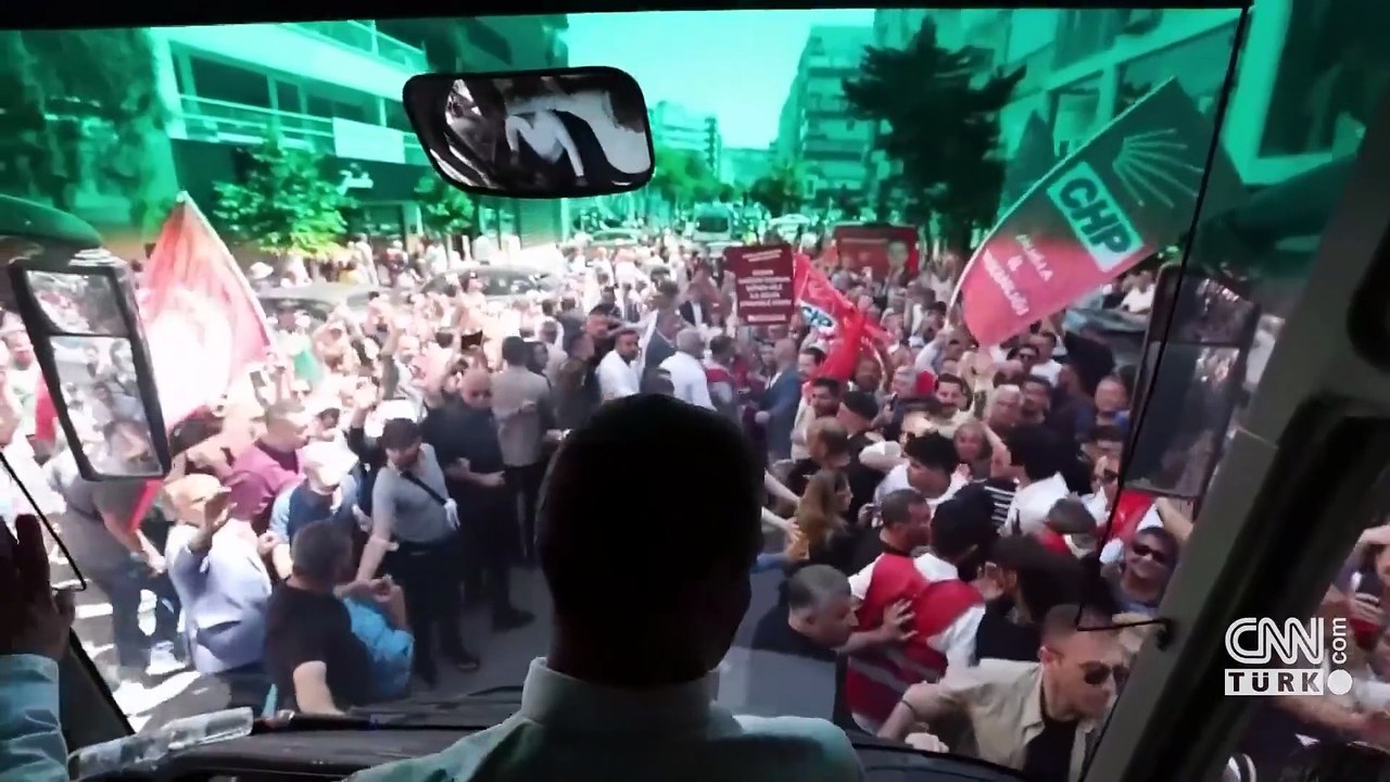CHP'den ayrılıp yeni parti kuracak mı? Özgür Özel ilk kez tarih verdi