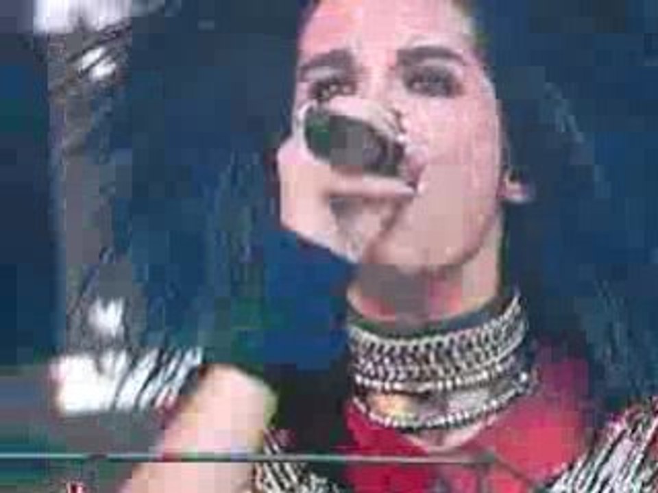 Tokio Hotel-Parc Des Princes-21 Juin 2008- Bill " Coucou "