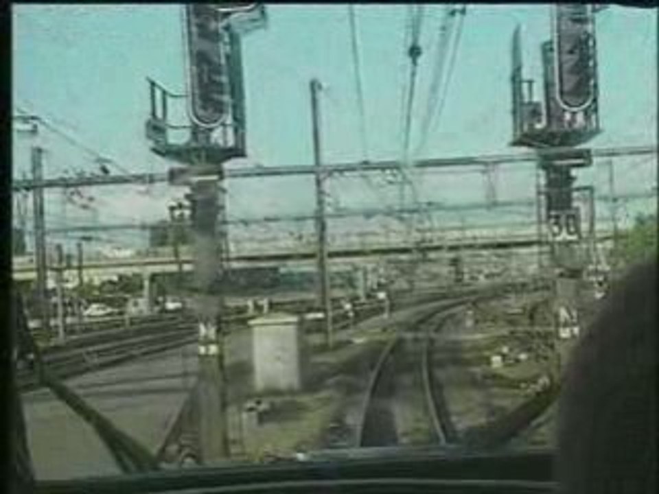 aux commandes du tgv atlantique  7sur9