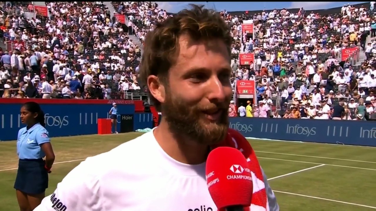 Corentin Moutet s’emballe en interview au Queen’s : sept « fuck » en moins d’une minute