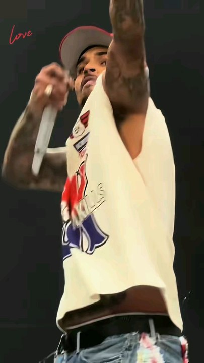 A like for Chris Brown's dance moves