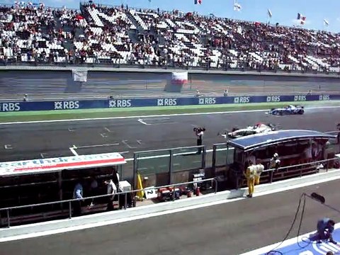 GP2 à Magny cours, départ du Tour de Chauffe