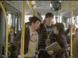 michelle jenner Anuncio de Donuts 2008 I like to move move