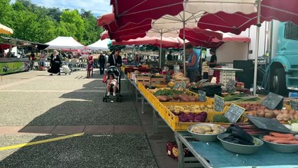 Rive-de-Gier : Les commer&ccedil;ants du march&eacute; unis contre sa d&eacute;localisation