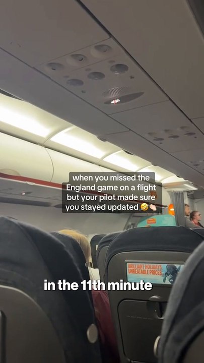 Pilot updates passengers with World Cup score for England