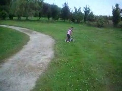 Clara fait du vélo,etc 013