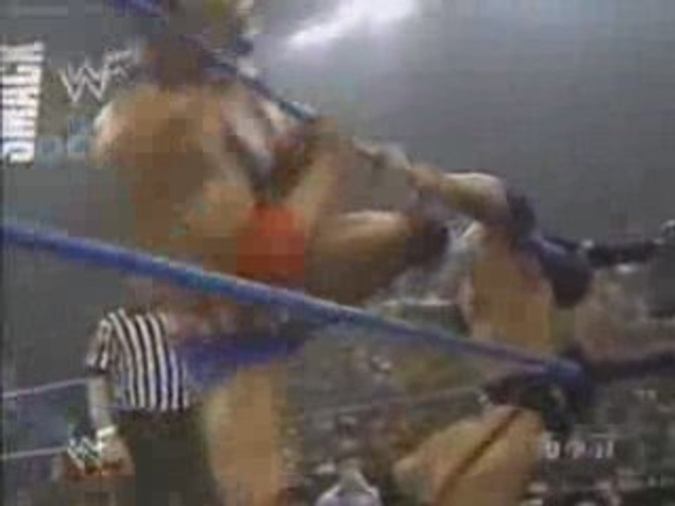 Kurt Angle vs The Rock WWF Smackdown 2000