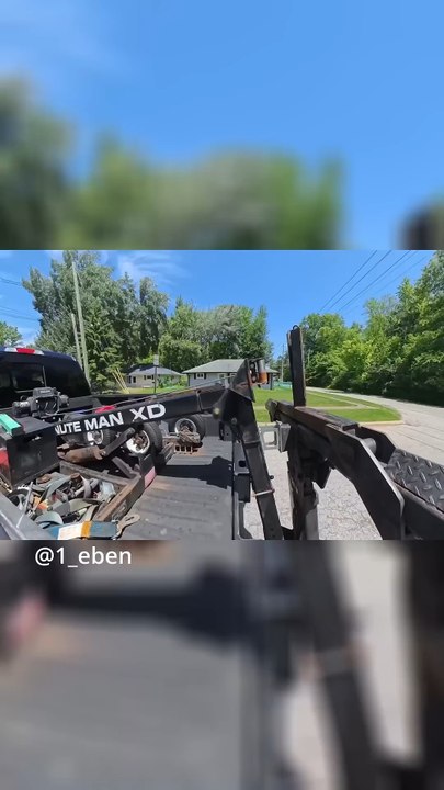 Man dude was on one 🤦🏾‍♂️😂 #repo #automobile #towtruck #towing #tow #goat 🐐