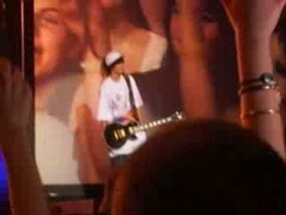 Tokio Hotel _ Ich Bin Nicht Ich (Part.1) (9 Mars)