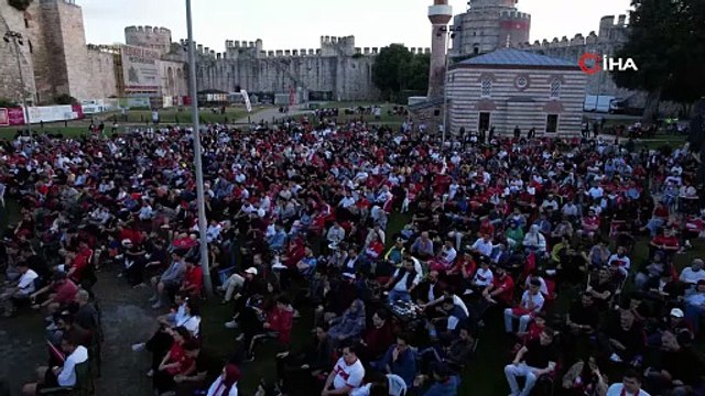 Tarihi Yedikule Hisarında milli takıma destek | Ajansspor | IHA