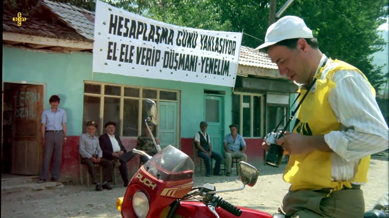 UYANIK GAZETECİ⚡KOMEDİ || DRAMA⚡ (1988) 1080p ⚡ Tek Parça⚡ Full HD 1080p İzle ⭐️