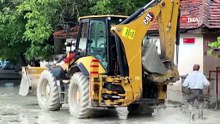 Meteoroloji uyarmıştı! Sağanak çok kuvvetli geldi, evler ve iş yerleri sel sularında boğuldu