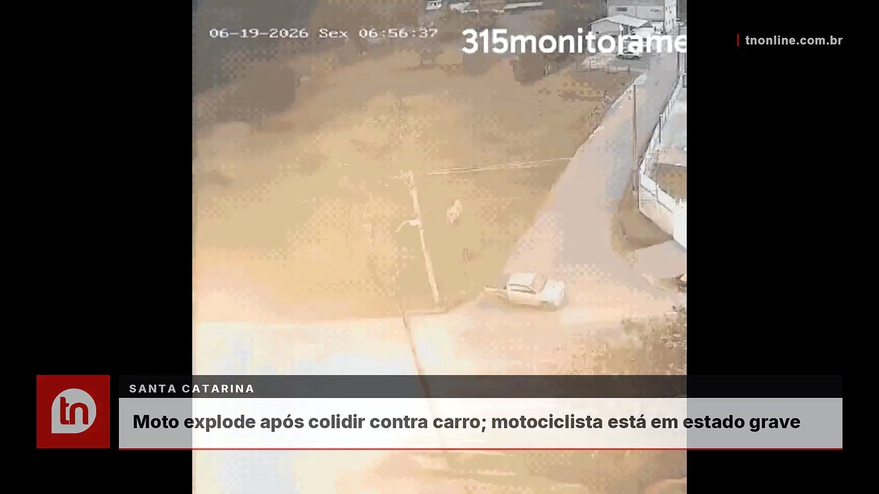 Moto explode após colidir contra carro; motociclista está em estado grave