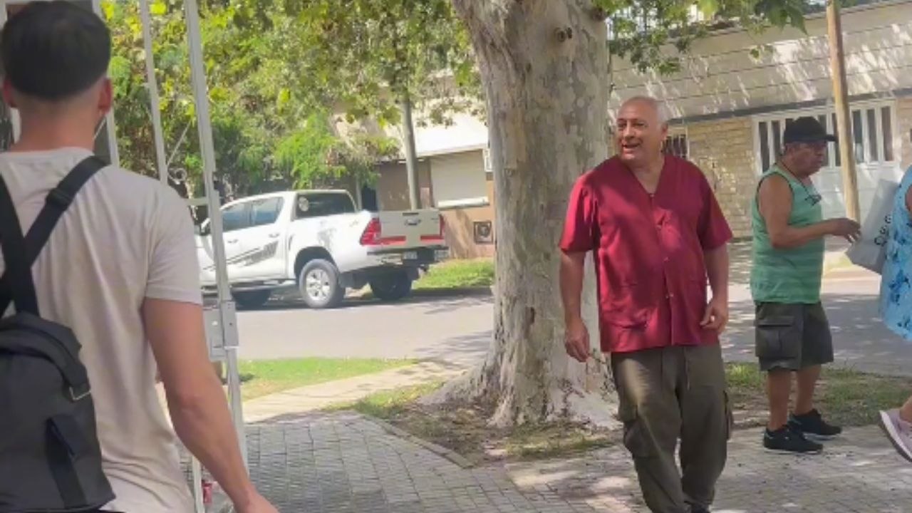 Emotional Surprise Homecoming of Immigrant Family Brings Joy