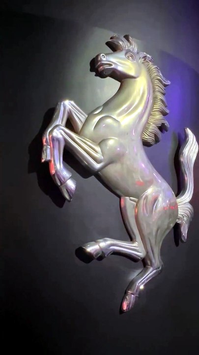 🇮🇹 22_05_2026 Maranello. Musée Ferrari. Le trophées de Michael Schumacher 🇩🇪 #formule1.mp4