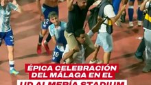 La celebración del Málaga tras lograr el ascenso en Almería