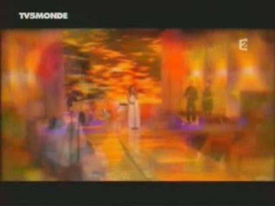Amel Bent - Tu N'Es Plus Là - Vivement Dimanche