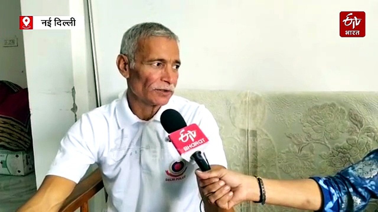 अंतरराष्ट्रीय योग दिवस: 56 की उम्र में युवाओं को छोड़ा पीछे, जानें दिल्ली पुलिस के सब इंस्पेक्टर समर सिंह की कहानी