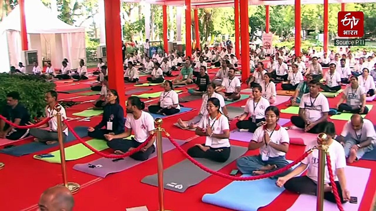 नेताओं के लिए उत्सव बना अंतर्राष्ट्रीय योगा दिवस: योग के रंग में रंगे दिखे मंत्री, राज्यपाल, सांसद और विधायक