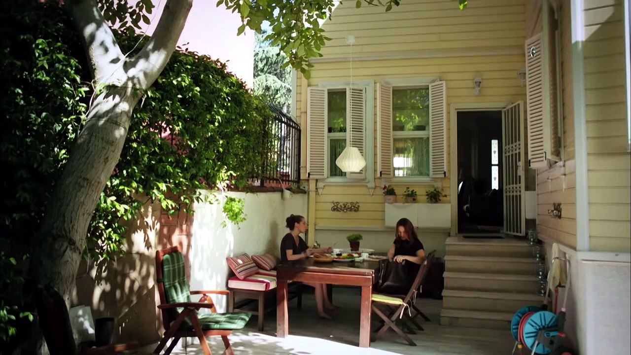 07. Amanecer (Gunesi Beklerken), en español