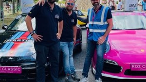 Spectaculaire sortie de route d'une Porsche à la Roz Classic de Perros-Guirec