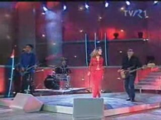 CELEBRITATI.ORG - Laura Stoica - Hai vino, lasa-ti inima