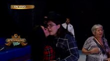 Un americano hace galleta del amor en Aficionados