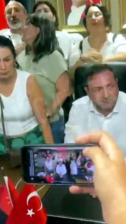 Gümrükçü’den ilk açıklama: Birleştirmeye geldik, partide alın teri olan herkes baş tacıdır