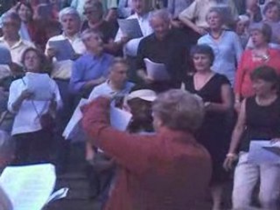 THIERRY CHANTEUR part3 (chanson: mon amant de st jean)