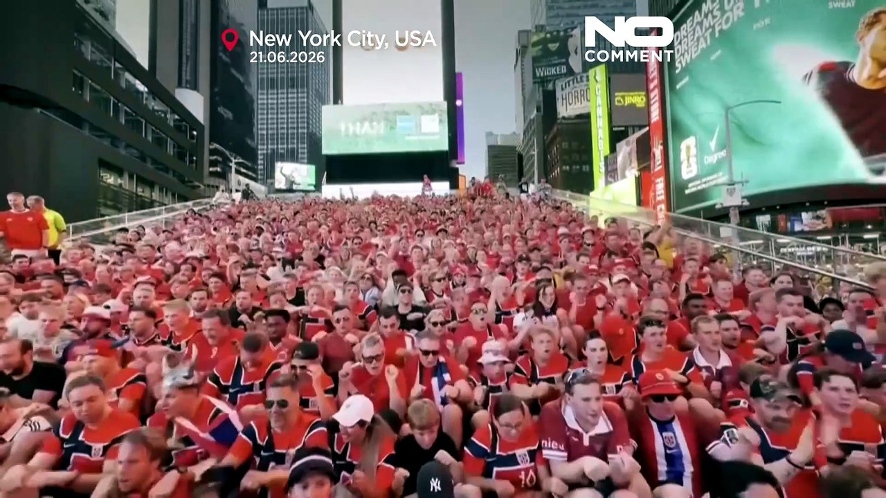 Norwegische Fans erobern Times Square mit Wikinger-Ruderchoreo
