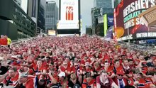 Norwescy kibice opanowują Times Square wikingowskim wiosłowaniem