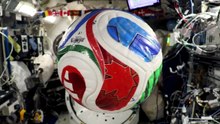 Bola do Mundial vai ao espaço