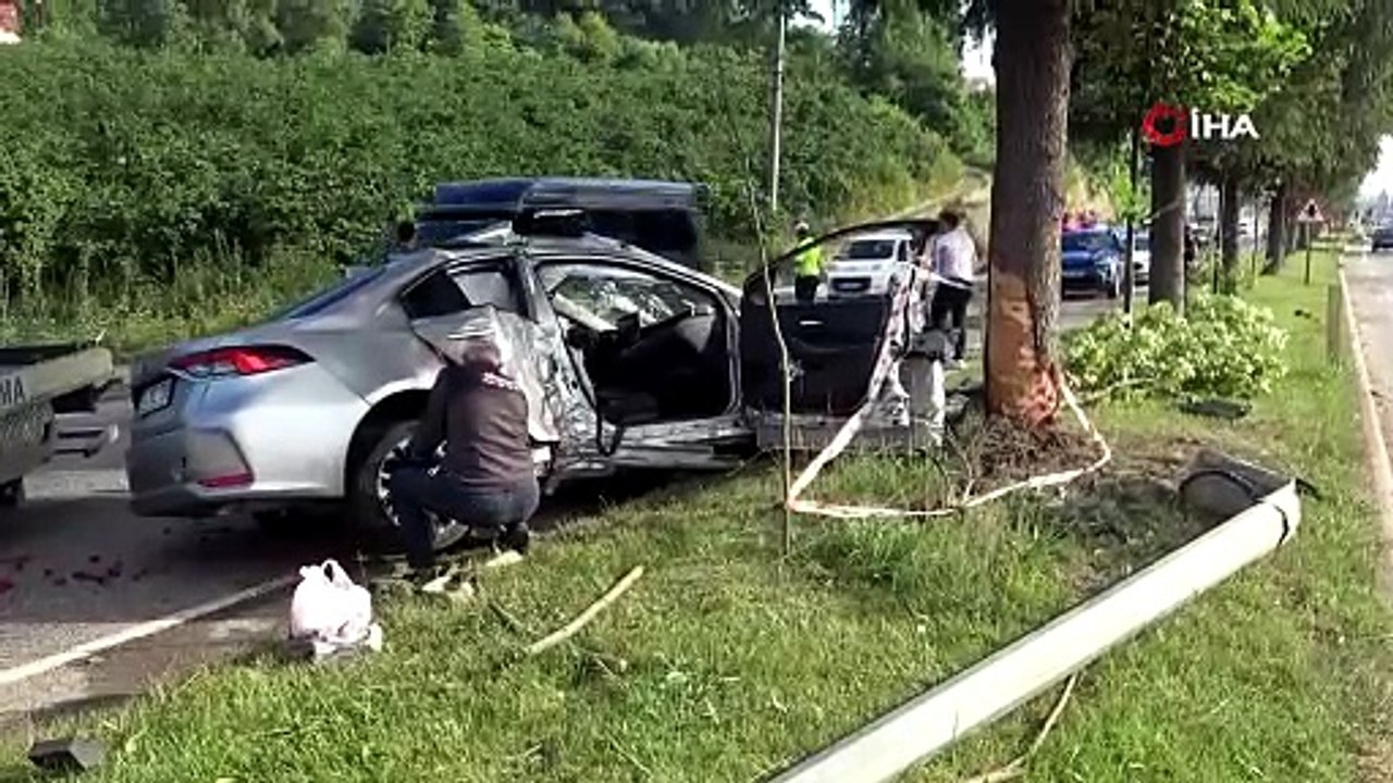 Ordu’da otomobil, ağaç ve aydınlatma direğini devirdi: 4 yaralı