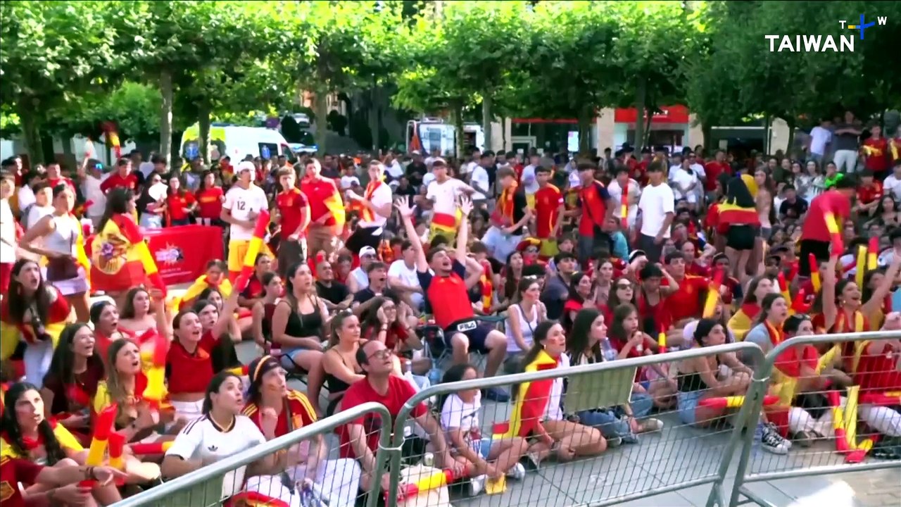 World Cup Fans Grapple With Heat Wave in North America and Europe