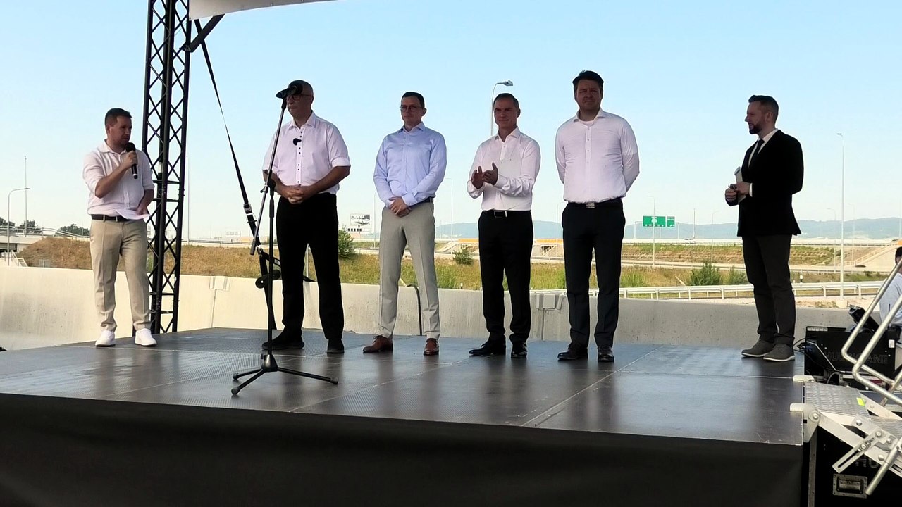 ZÁZNAM: NDS odovzdáva kompletnú križovatku D1 a D4 v rámci rozšírenej D1 pri Bratislave