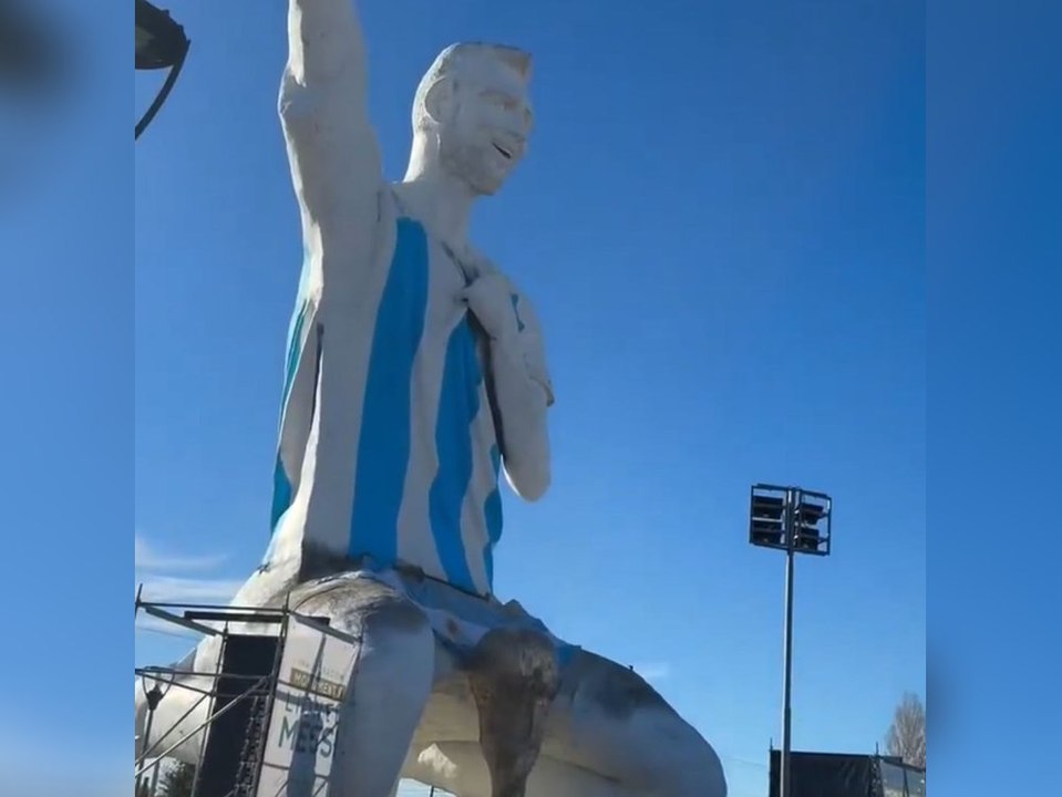 Größte Messi-Statue aller Zeiten in Argentinien enthüllt
