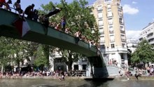 França: Canal Saint-Martin é refúgio contra onda de calor em Paris