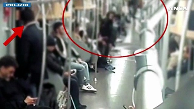 Milano, rapina violenta nella metro per un orologio: 4 arresti