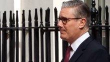 Dimite Keir Starmer, el primer ministro británico