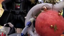 El 'rey de la galaxia' Trump, protagonista de los ninots de las Hogueras de Alicante.