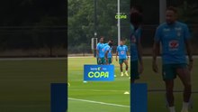 Qual era o papo? Ibañez brinca com Neymar sobre 'corridinha', que aponta para joelho que operou
