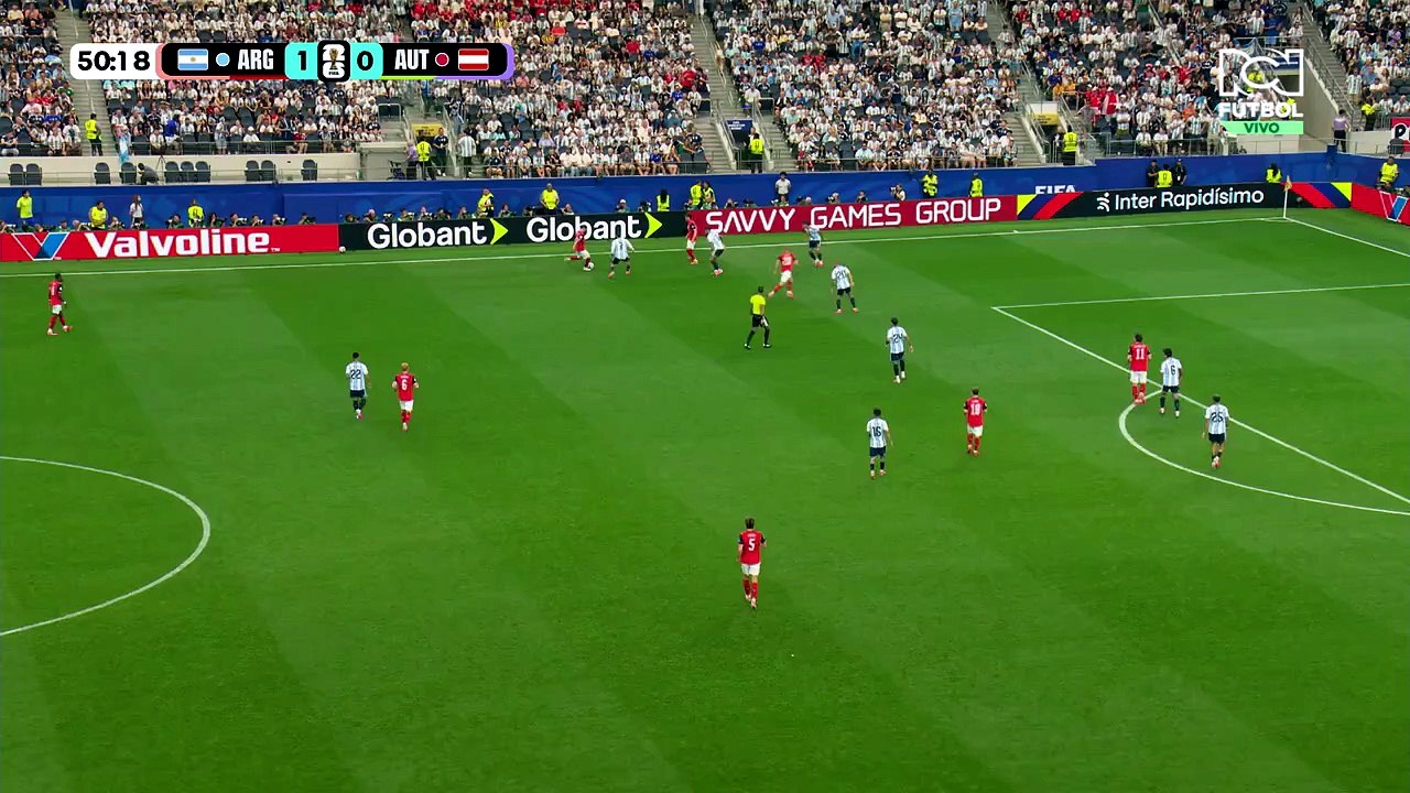 Shakira, presente en el juego de Argentina