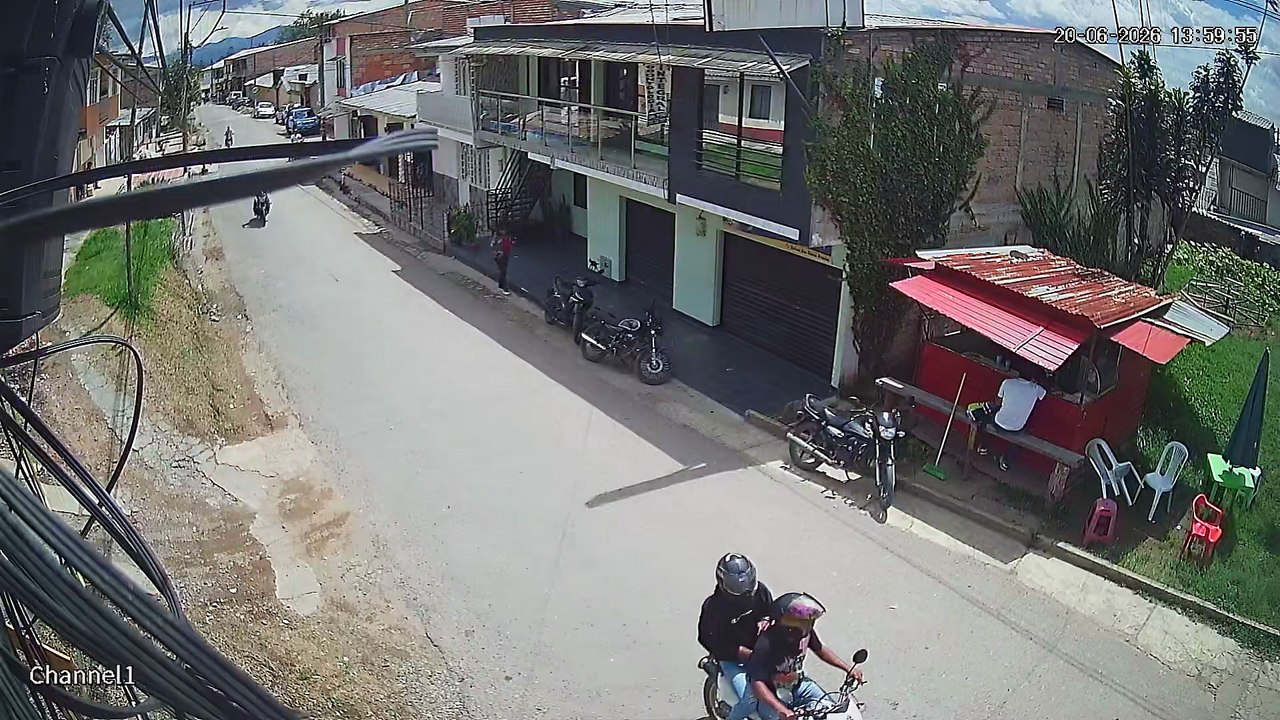 VIDEO | Fuerte grabación mostró un presunto secuestro en Cajibío: víctima fue subida a una moto