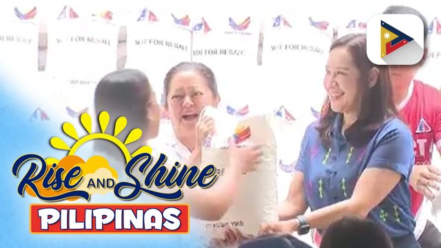 Mahigit 1,000 benepisyaryo sa Brgy. Doña Imelda, Q.C., nakatanggap ng libreng 10/kg na bigas sa pangunguna ni First Lady Liza Araneta-Marcos | ulat ni JM Thompson