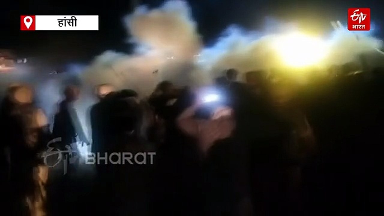 हांसी में भाखड़ा के पानी पर बवाल, देर रात अधिकारियों ने उखाड़ा टी-पॉइंट, विरोध कर रहे लोगों पर लाठीचार्ज, आंसू गैस भी छोड़ी