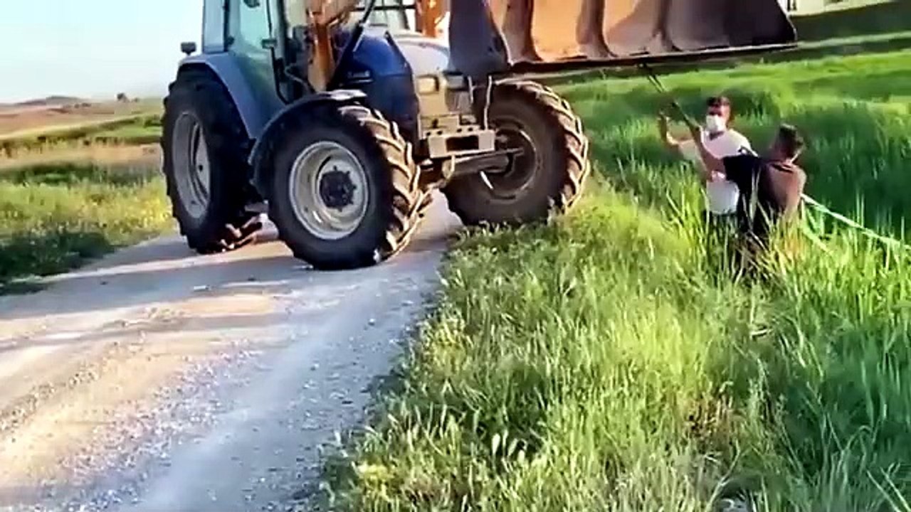 Les pires ratés de la vie à la ferme 🚜🐄 Animaux de la ferme et tracteurs en panne(Best Farm Life Fails 🚜🐄 Farm Animal & Tractor Fails)