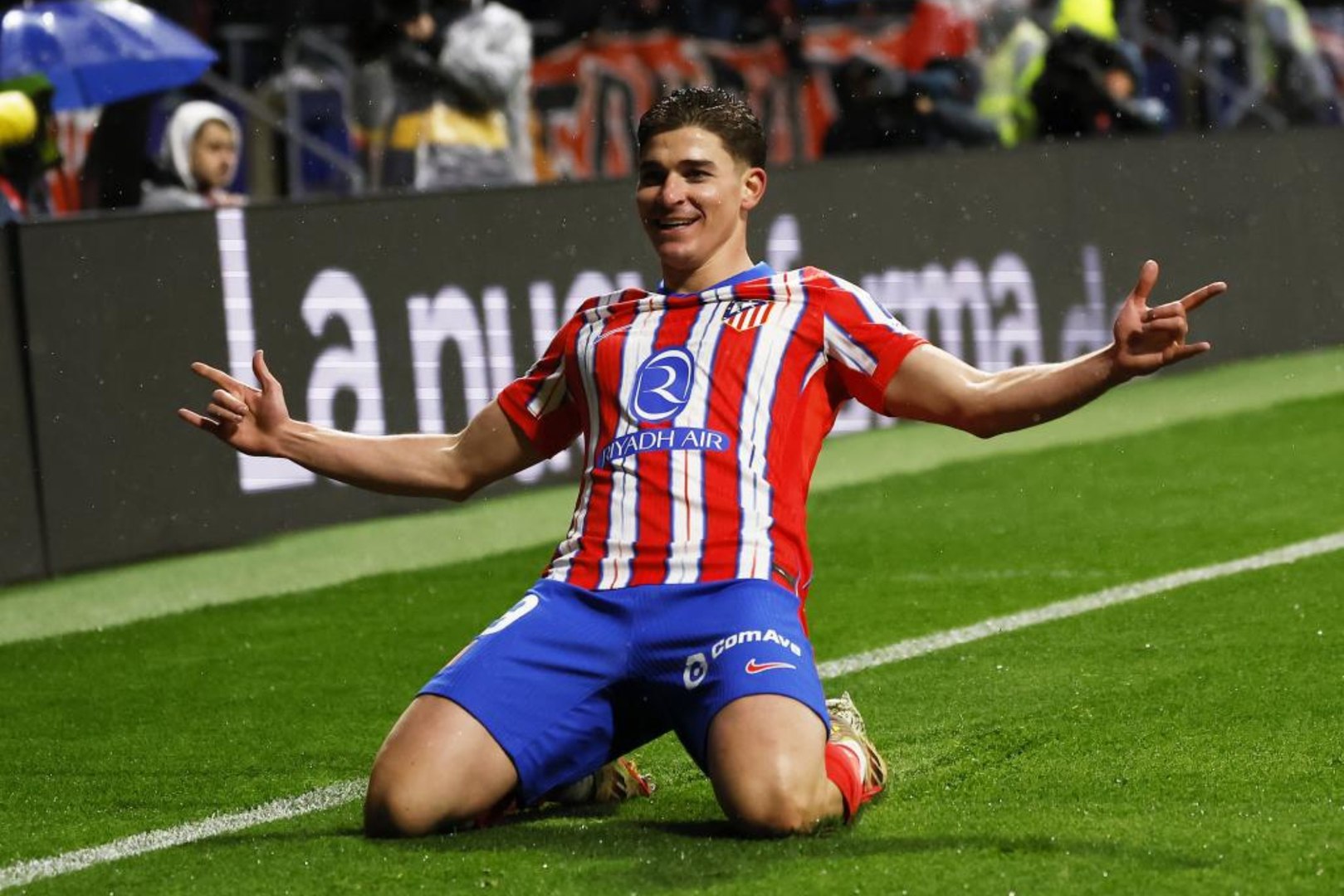 "Julián Álvarez no puede volver a jugar en el Atlético de Madrid"